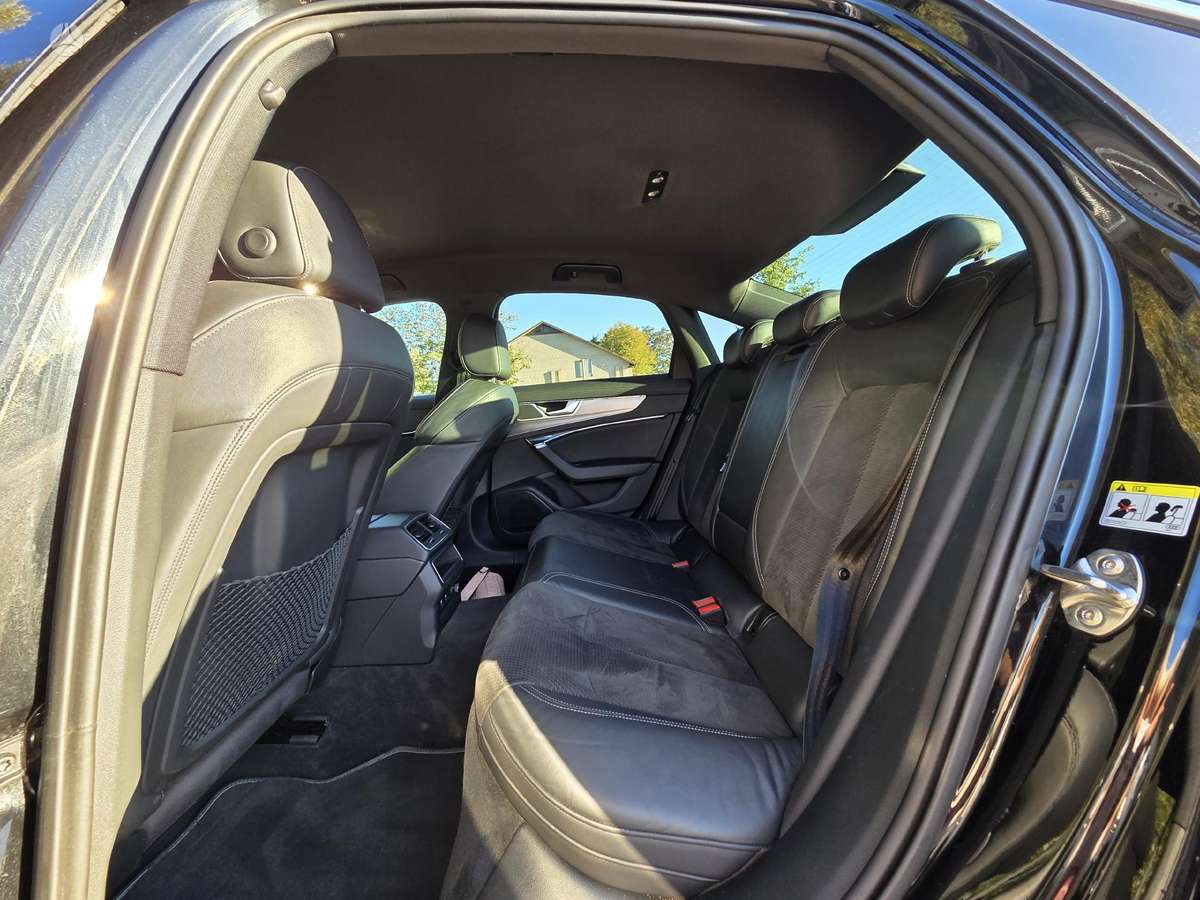 Audi A6, 2.0 l., Седан