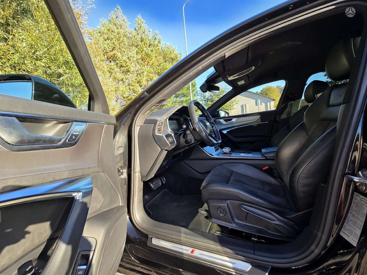 Audi A6, 2.0 l., Седан