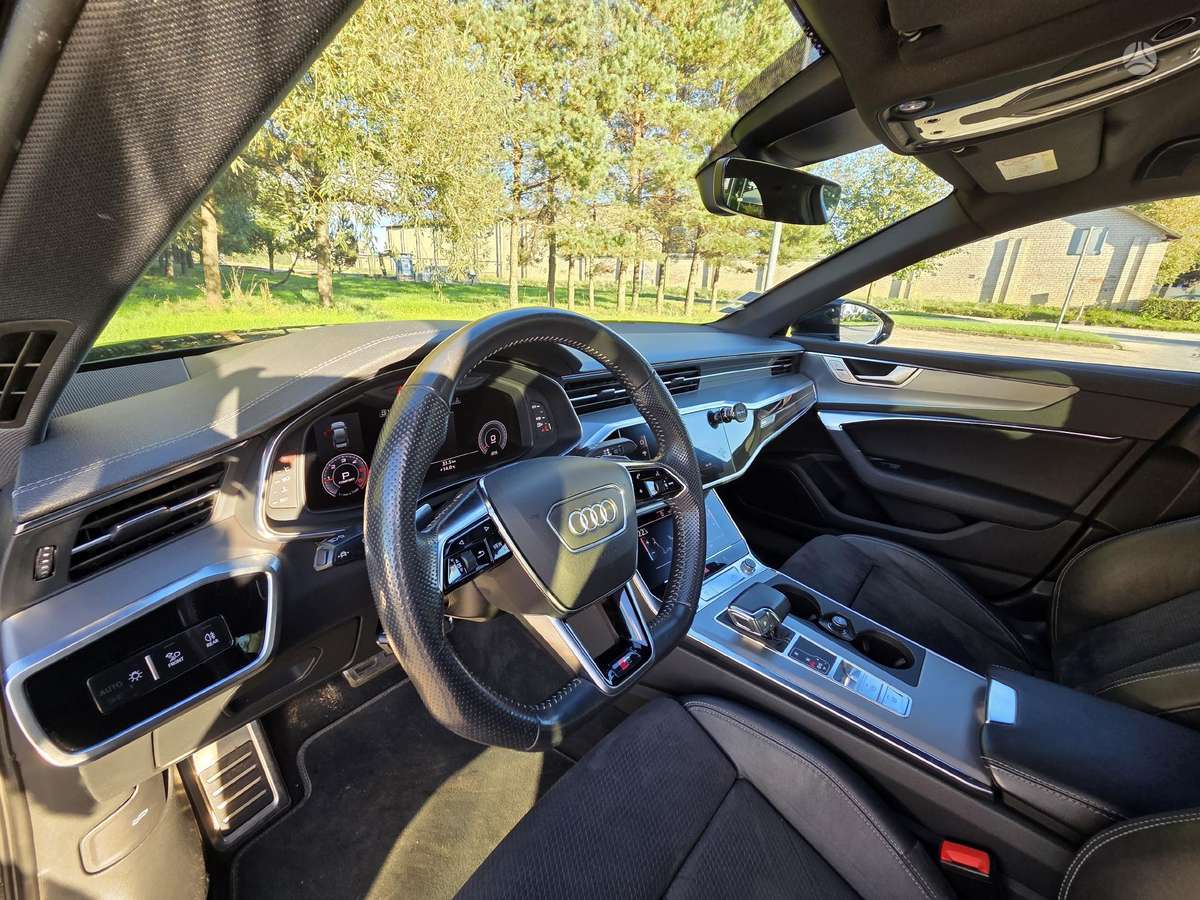 Audi A6, 2.0 l., Седан