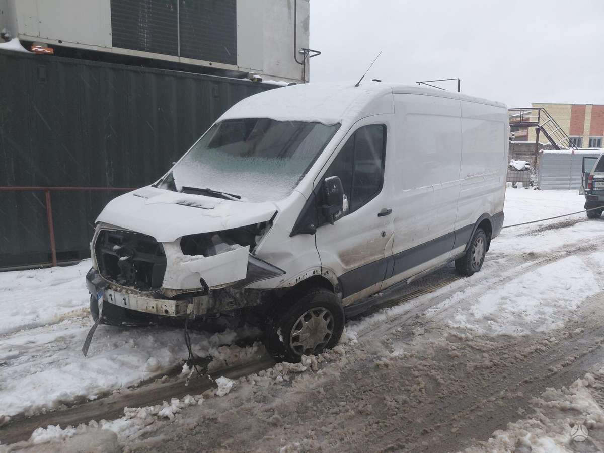 Ford Transit dalimis. Variklio kodas c2ra