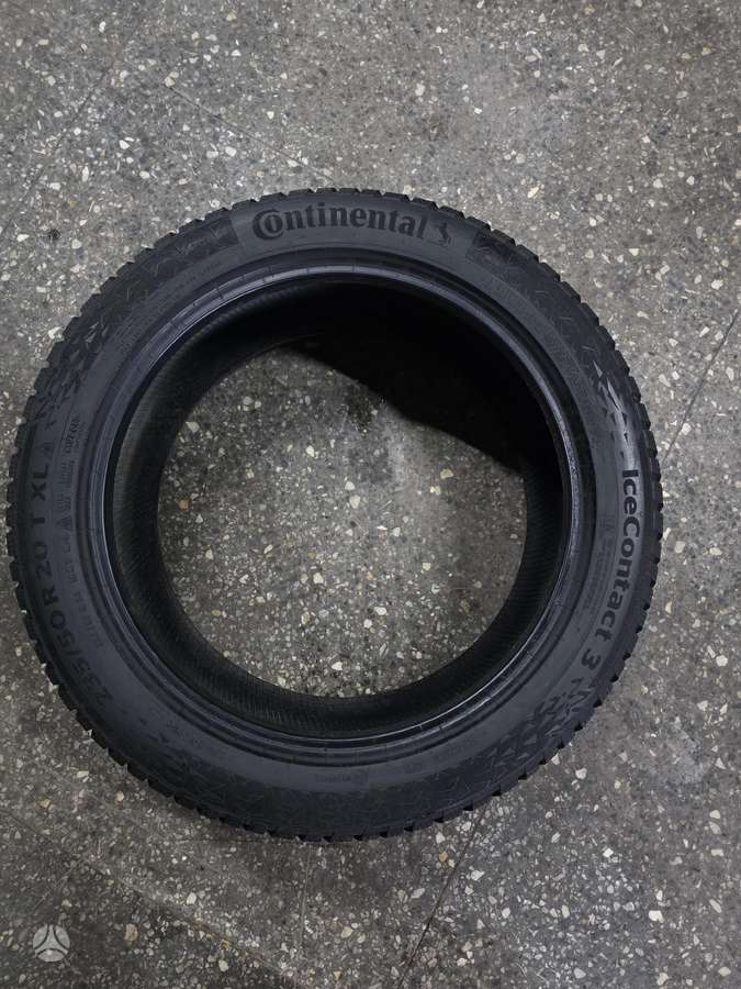Continental, зимние 235/50 R20