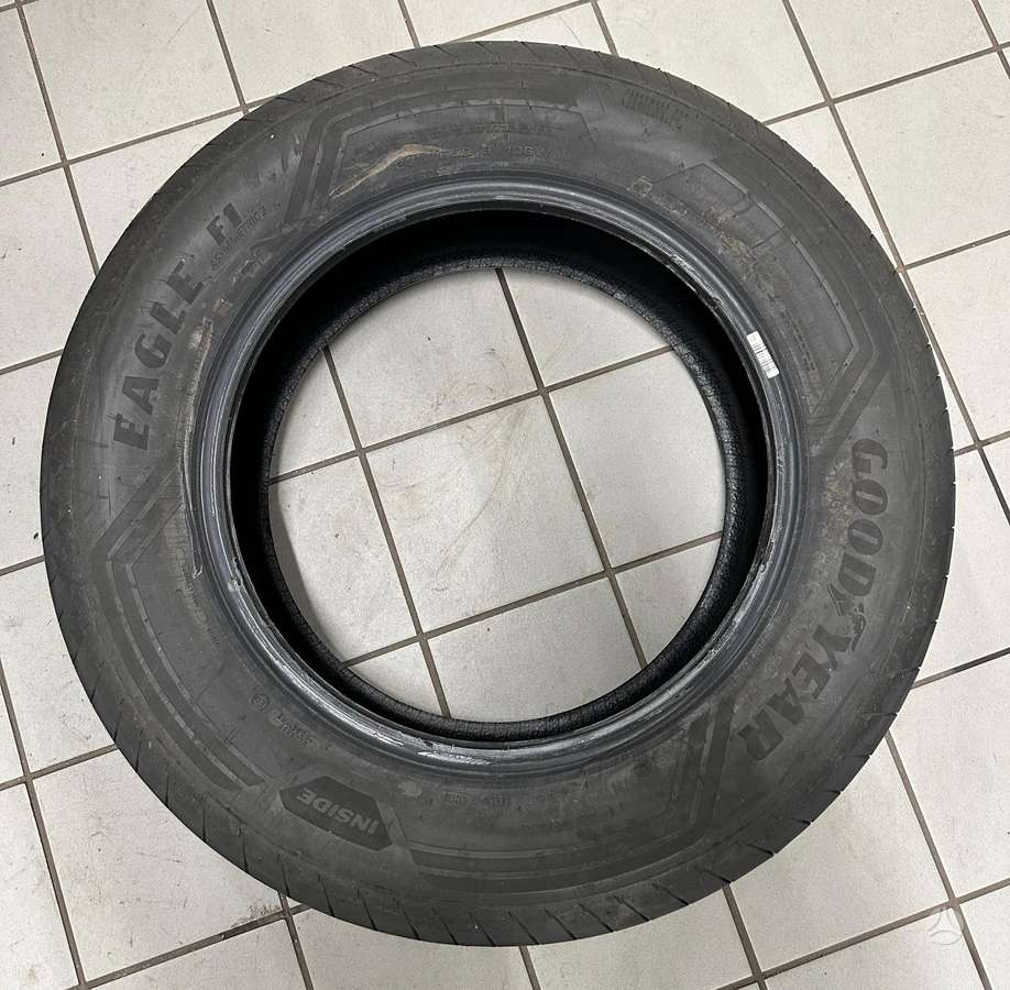 Goodyear, summer 235/65 R18