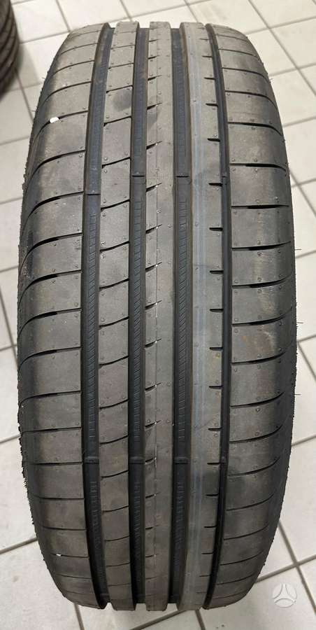 Goodyear, vasarinės 235/65 R18