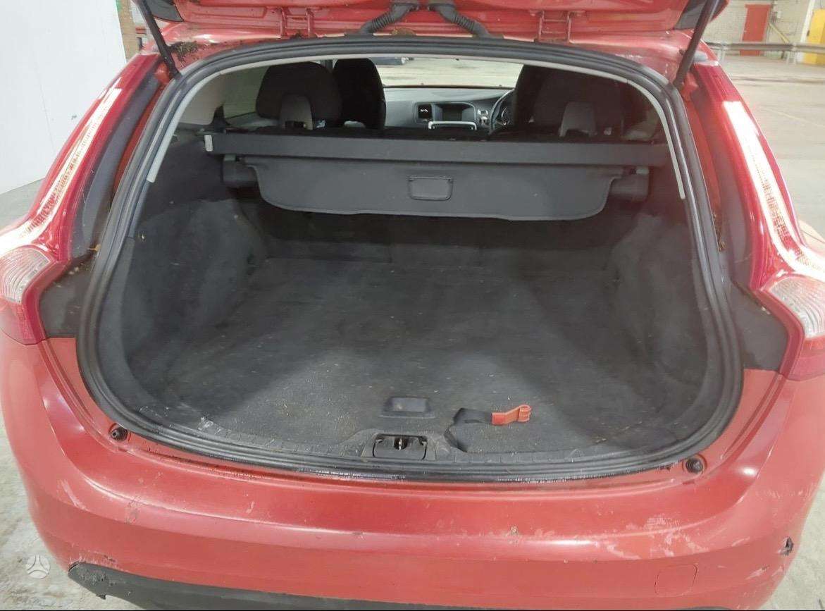 Volvo V60 Dalimis