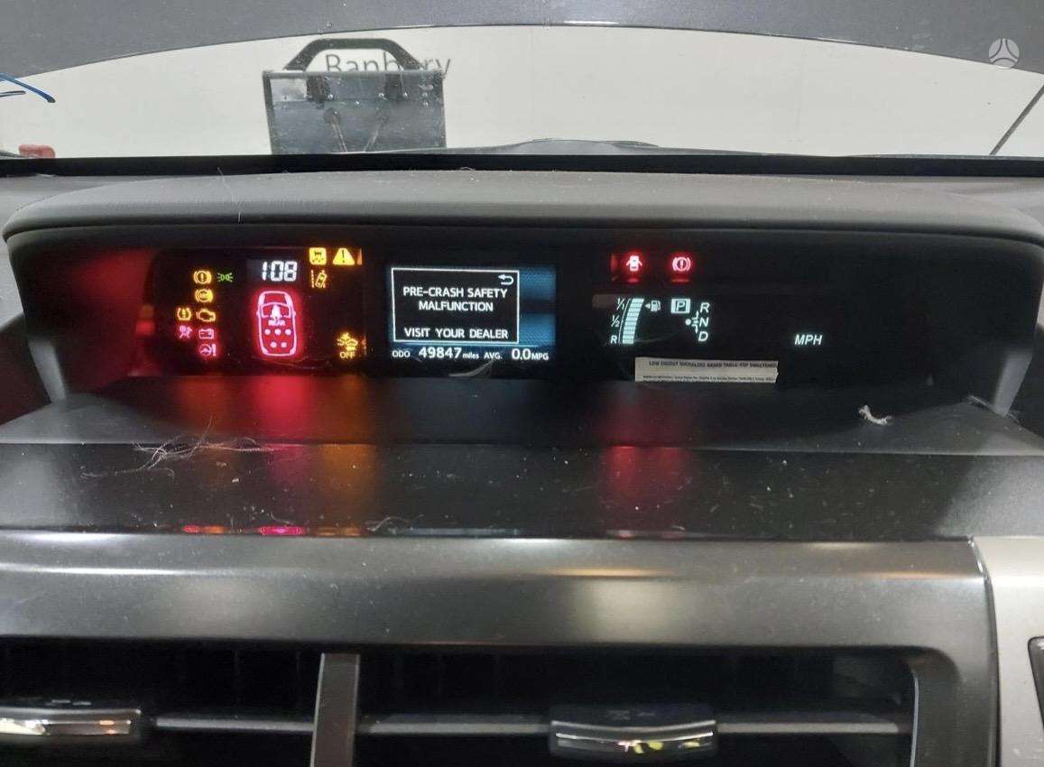 Toyota Prius+ Rida 80000 km dalimis