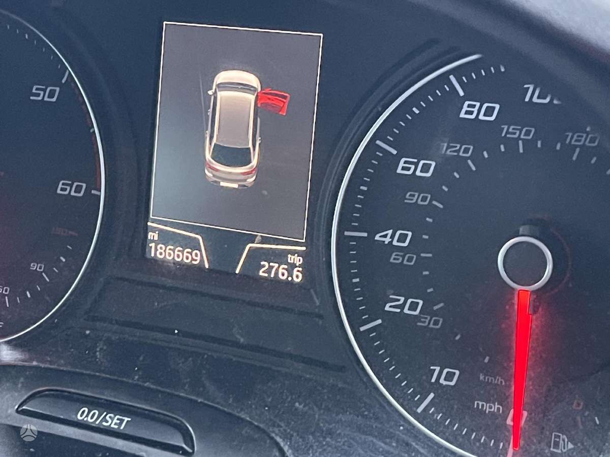 Seat Leon dalimis