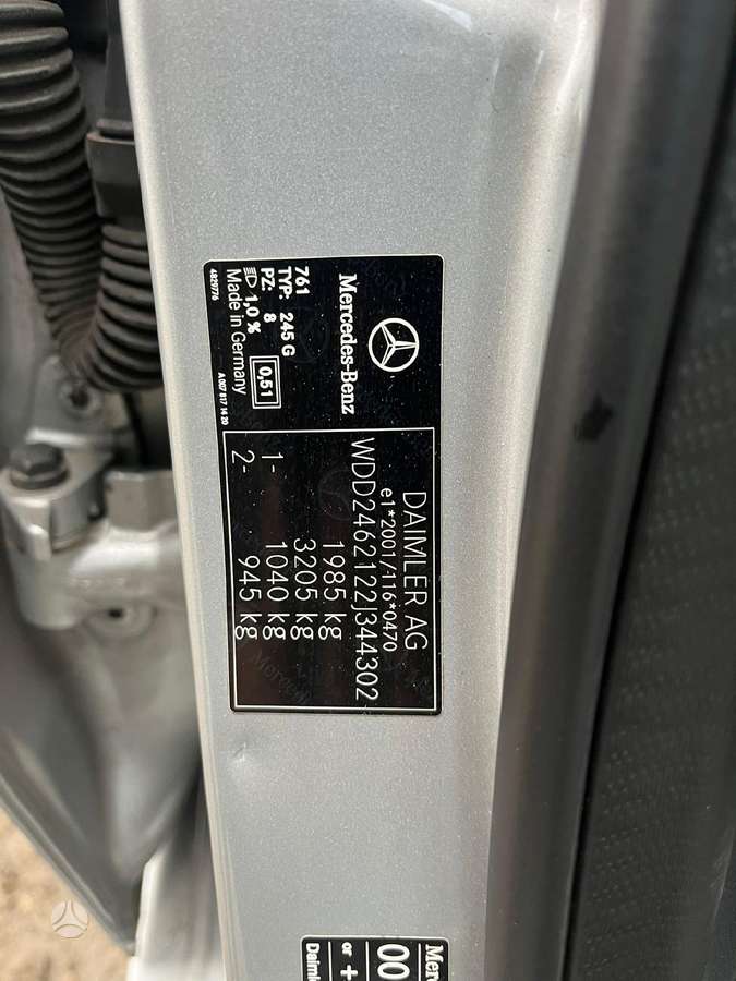 Mercedes-Benz B klasė Dalimis