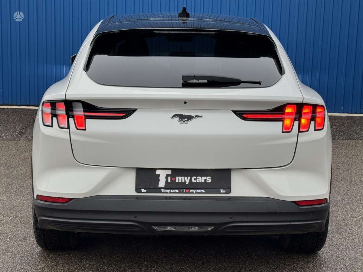 Ford Mustang Mach-E, coupe
