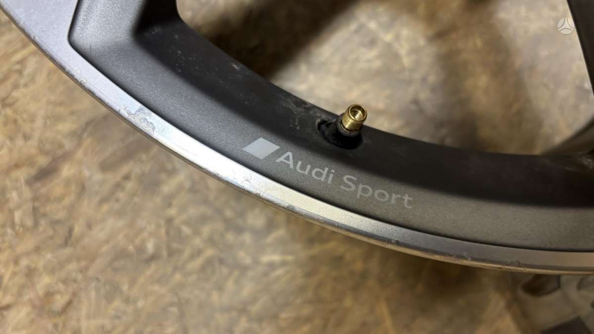 Audi A5, 8W0601025CF, Cen30073