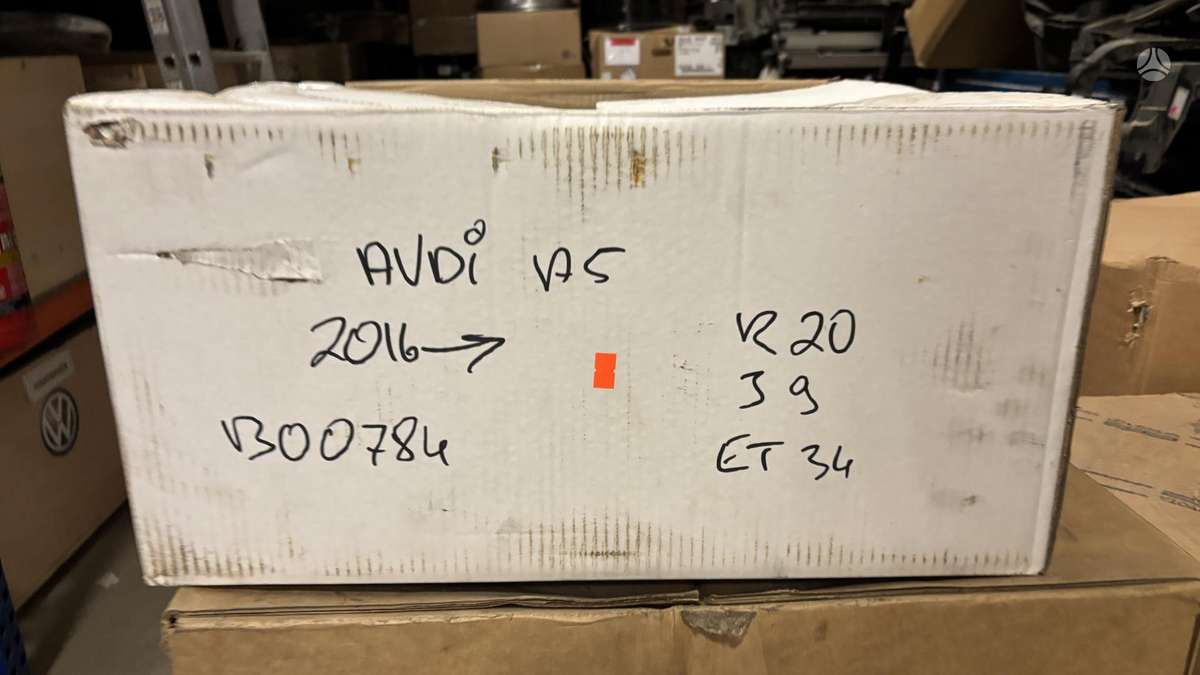 Audi A5, 8W0601025CF, Cen30073