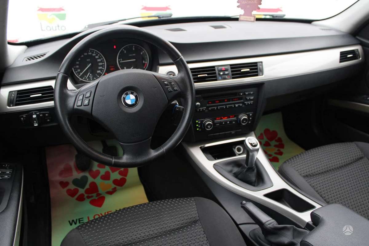 BMW 320, 2.0 l., universalas