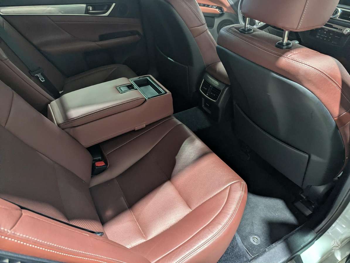 Lexus GS 450h