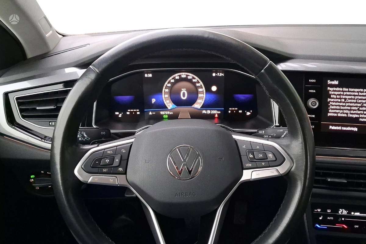 Volkswagen Polo - 11