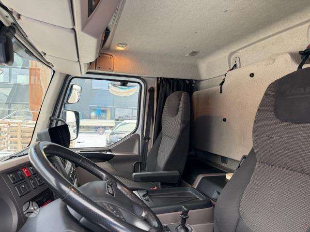 DAF LF260, kietašoniai