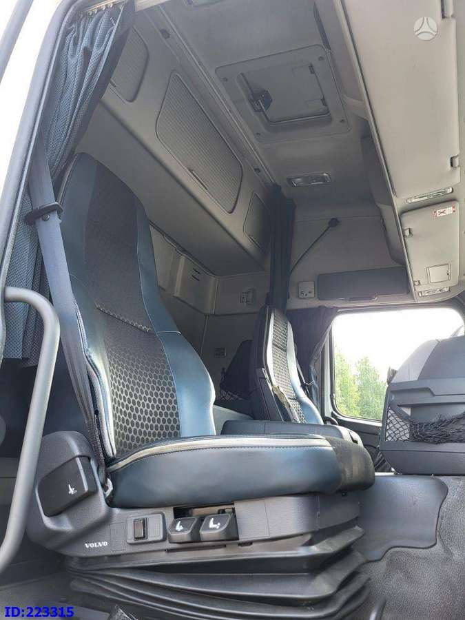 Volvo FM13 500 6x2 Euro5, шасси