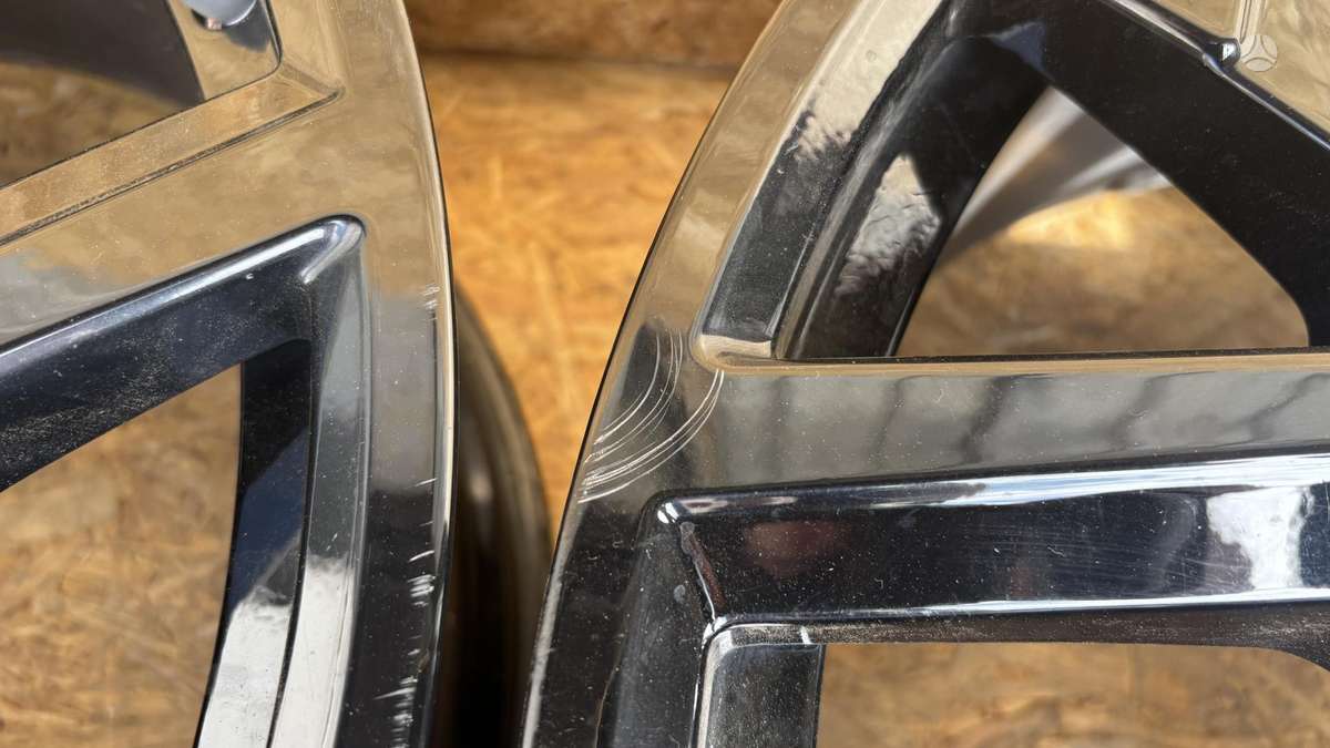 Audi Q8, 4M8601025, Cen30080