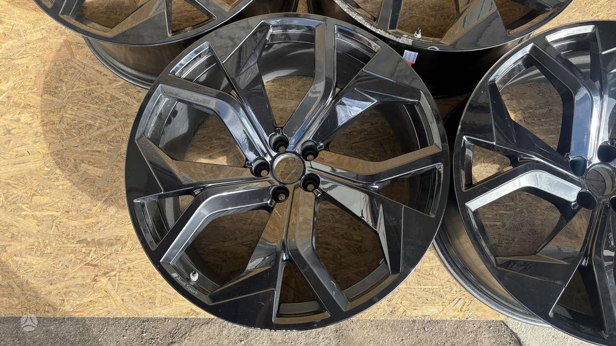 Audi Q8, 4M8601025, Cen30080