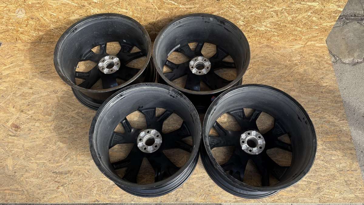 Audi Q8, 4M8601025, Cen30080