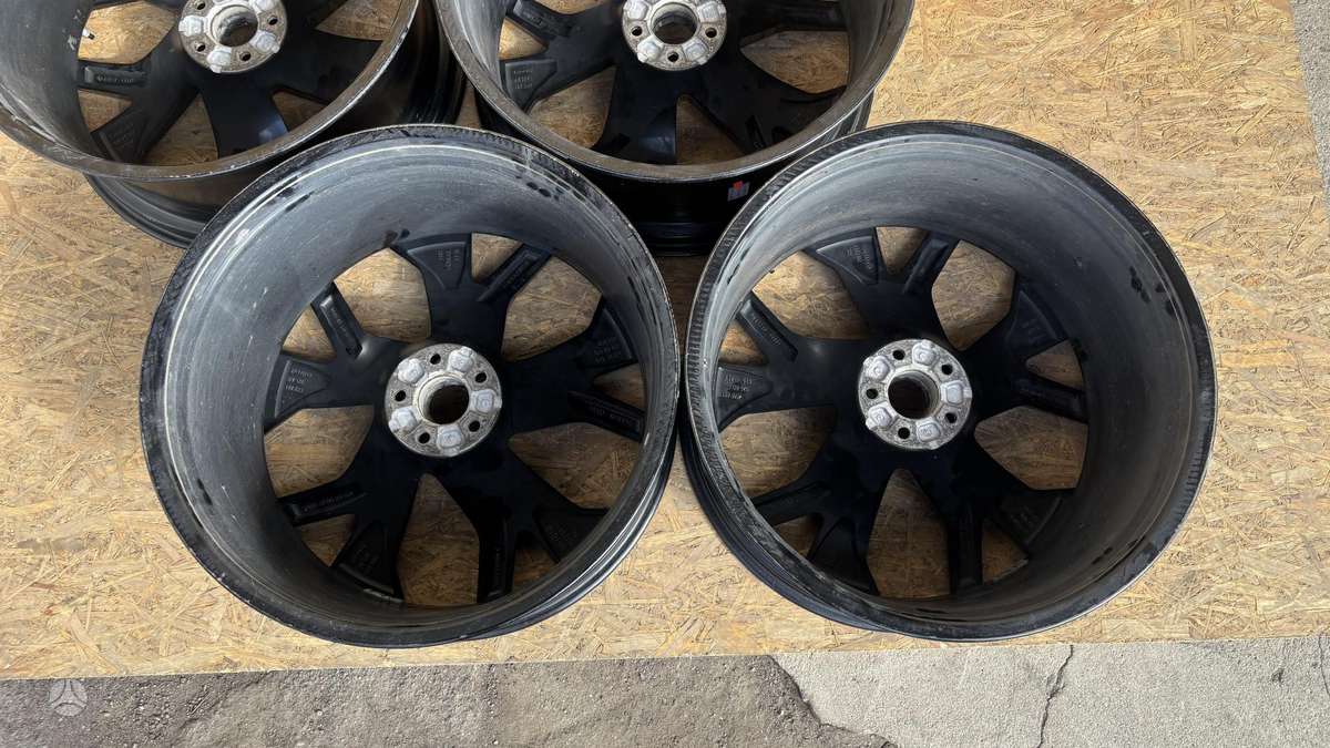 Audi Q8, 4M8601025, Cen30080