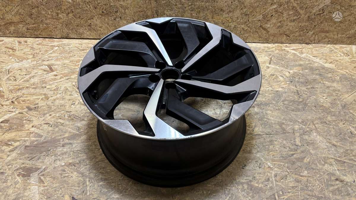Audi Q8 e-tron, 4KE601025, Cen30082