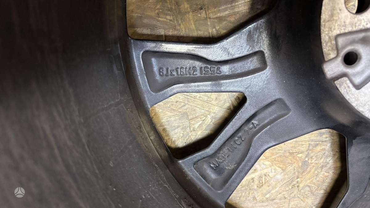 BMW 2 serija, 5A41F52, Cen30085