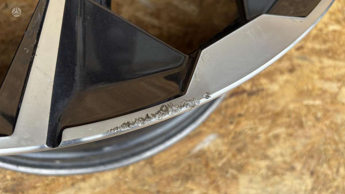 BMW X7, 6895935, Cen30110