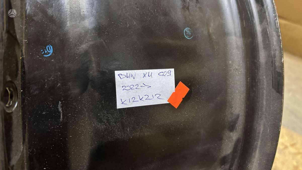 BMW XM, 6856021, Cen30111
