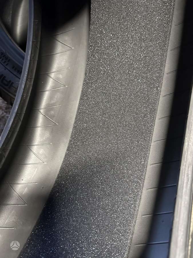 Nokian, winter 245/45 R20