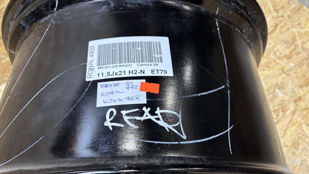 Porsche 911, 992601025BK, Cen30152