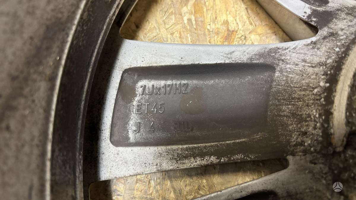 Skoda Karoq, 57A601025, Cen30164