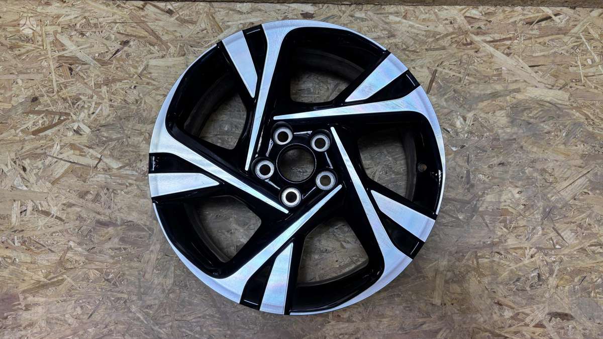 Toyota C-HR Cen30179