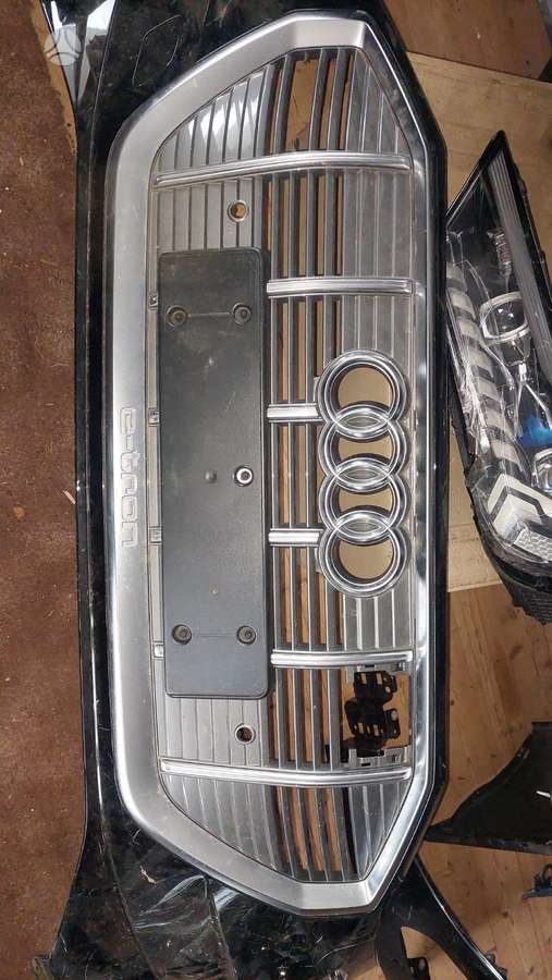 Audi e-tron durys, sparnai, žibintai