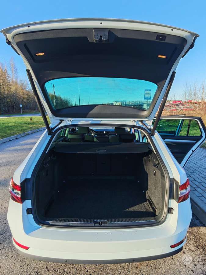 Skoda Superb, 2.0 l., universalas