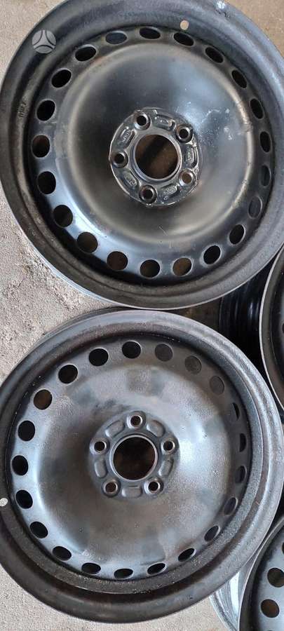 Ford, plieniniai štampuoti, R16