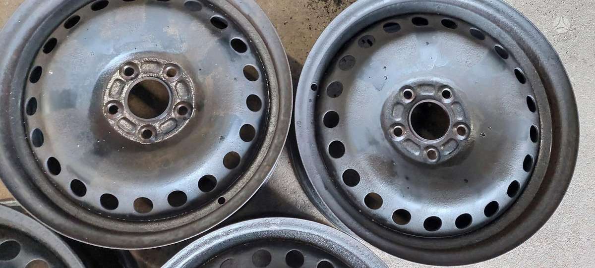 Ford, tērauda apzīmogoti, R16