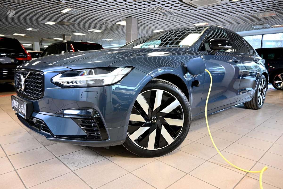 Volvo S90 - 4