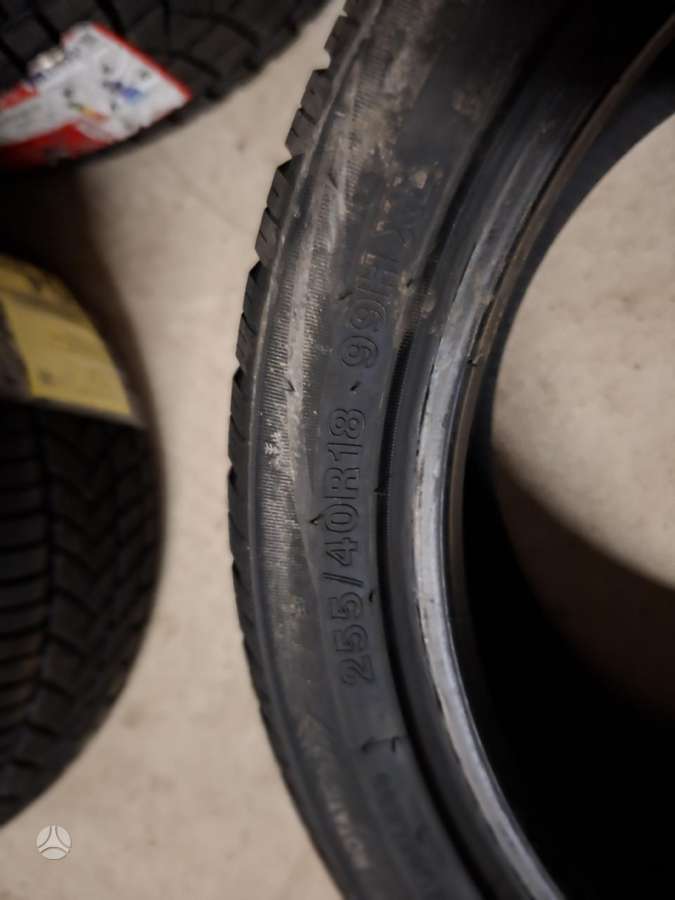 Zmax R18 225/45, winter 255/40 R18
