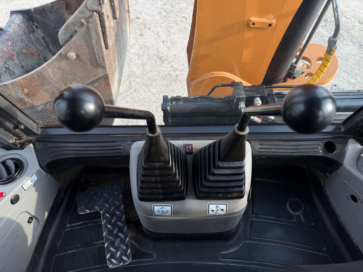 Case 695 ST, excavator loader