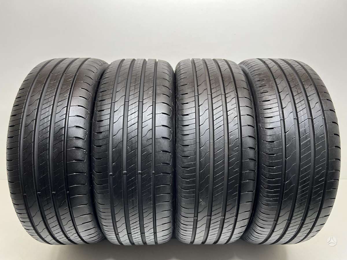 Goodyear Efficient Grip 2, vasarinės 205/50 R17