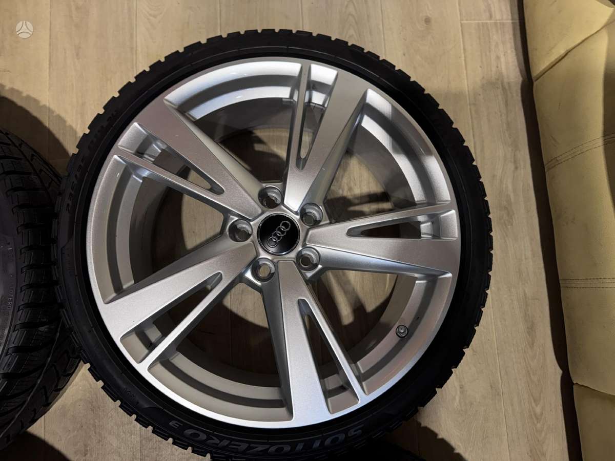 Audi RS3, lengvojo lydinio, R19