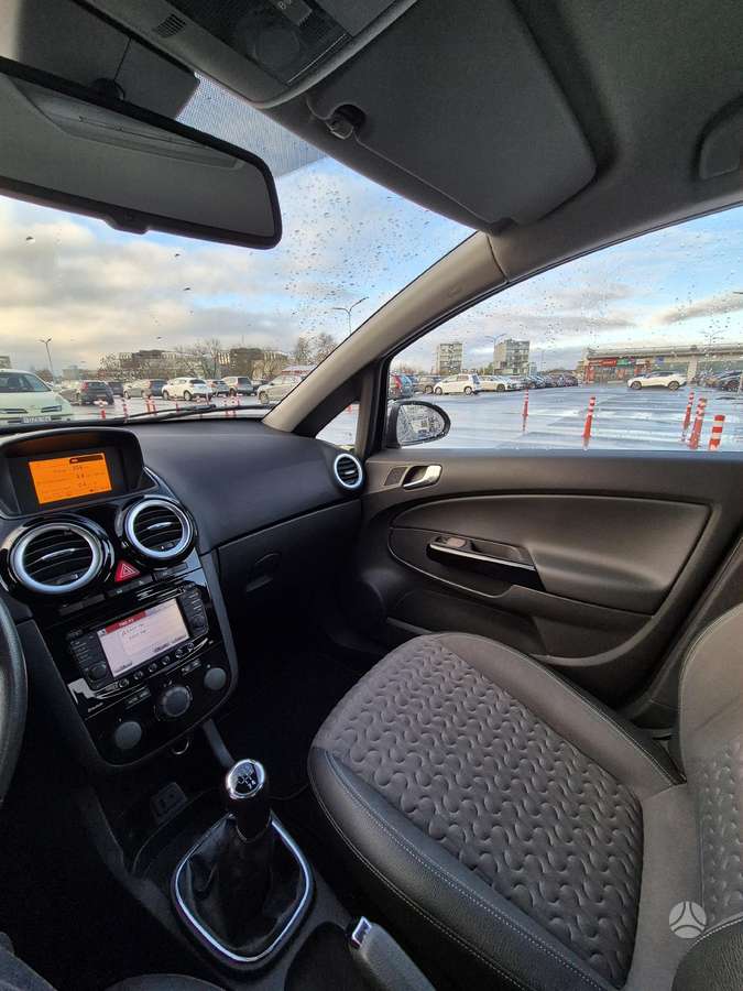 Opel Corsa, 1.3 l., Хэтчбек