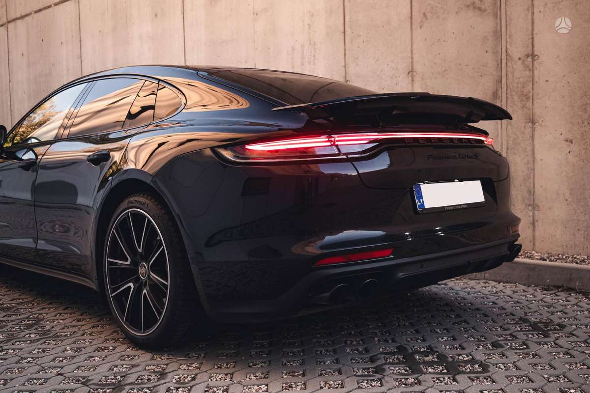 Porsche Panamera - 6