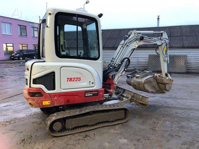 Takeuchi TB225 V3, excavator