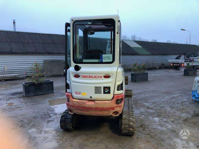 Takeuchi TB225 V3, экскаваторы