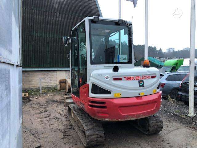 Takeuchi TB240 su Powertilt, экскаваторы
