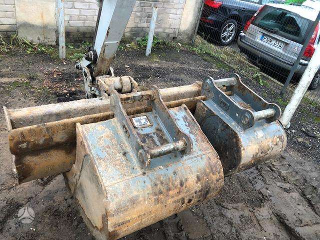 Takeuchi TB240 su Powertilt, экскаваторы
