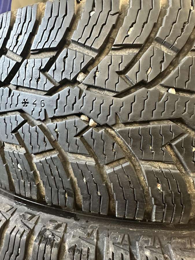 Nokian, winter 205/65 R16