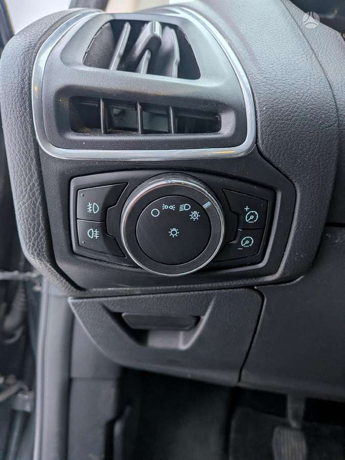 Ford Focus, 1.0 l., universalas