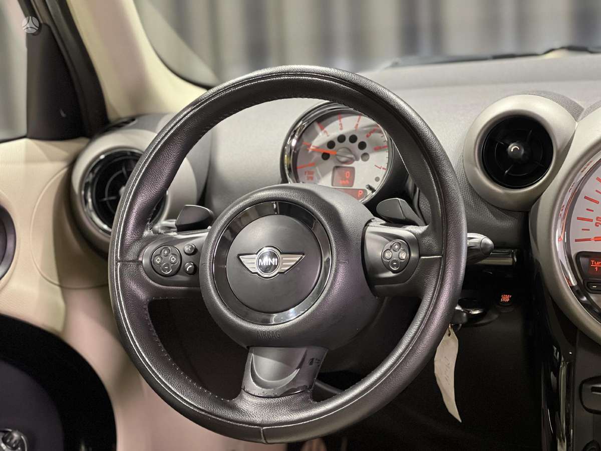 Mini Cooper SD, 2.0 l., hatchback