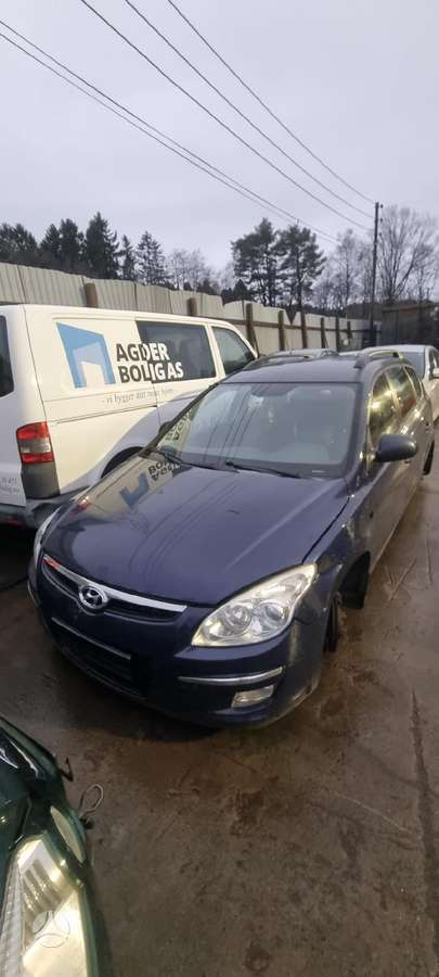 Hyundai i30 dalimis